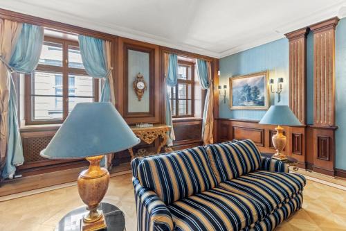 Innere Stadt Apartment | Feel History & Enjoy Luxury