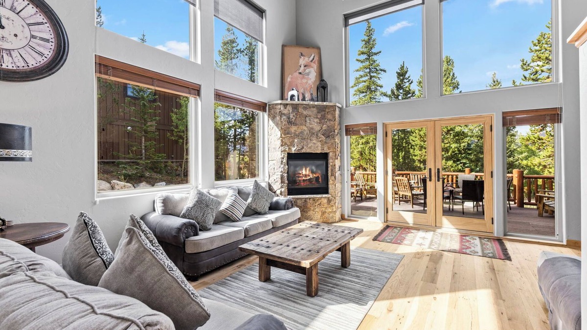 Woodmoor House | Feel on Top of the World at The Fox Den Retreat! Private Hot Tub and Views!