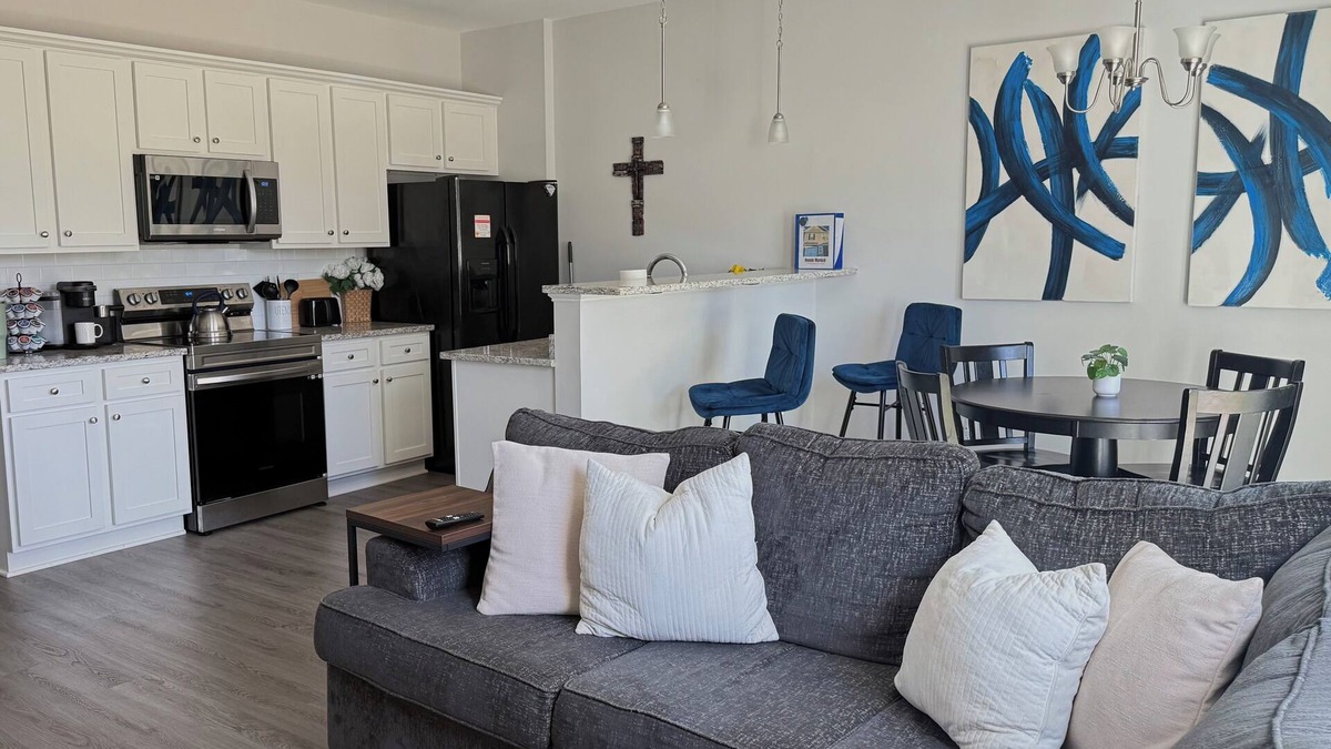 Huntcliff House | Feels Like Home! Columbia near Fort Jackson - Perfect for Families - Sleeps 5