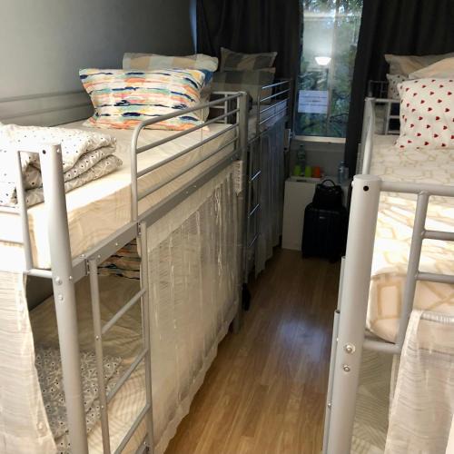 Cite Paul Eluard Hostel | Female dorm- Femme dortoir Paris 8pm-10am
