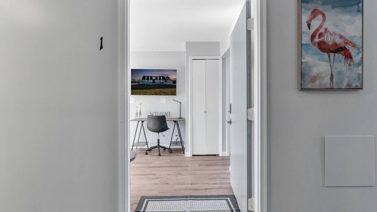 Lake Fenton Apartment | Fenton Flats- Suite 1 With On Site Hot Tub and Personal Garage