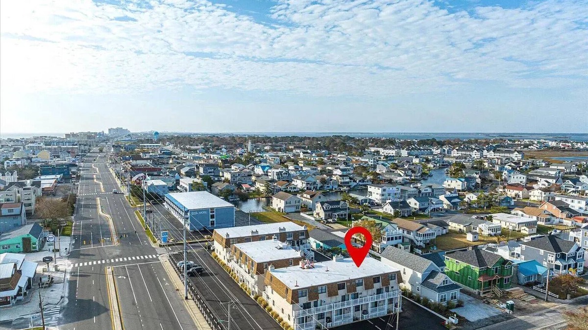 Fenwick Island Condo | Fenwick Island, 1 block to beach, 2 BR condo, Sleeps 6, 2 parking spots