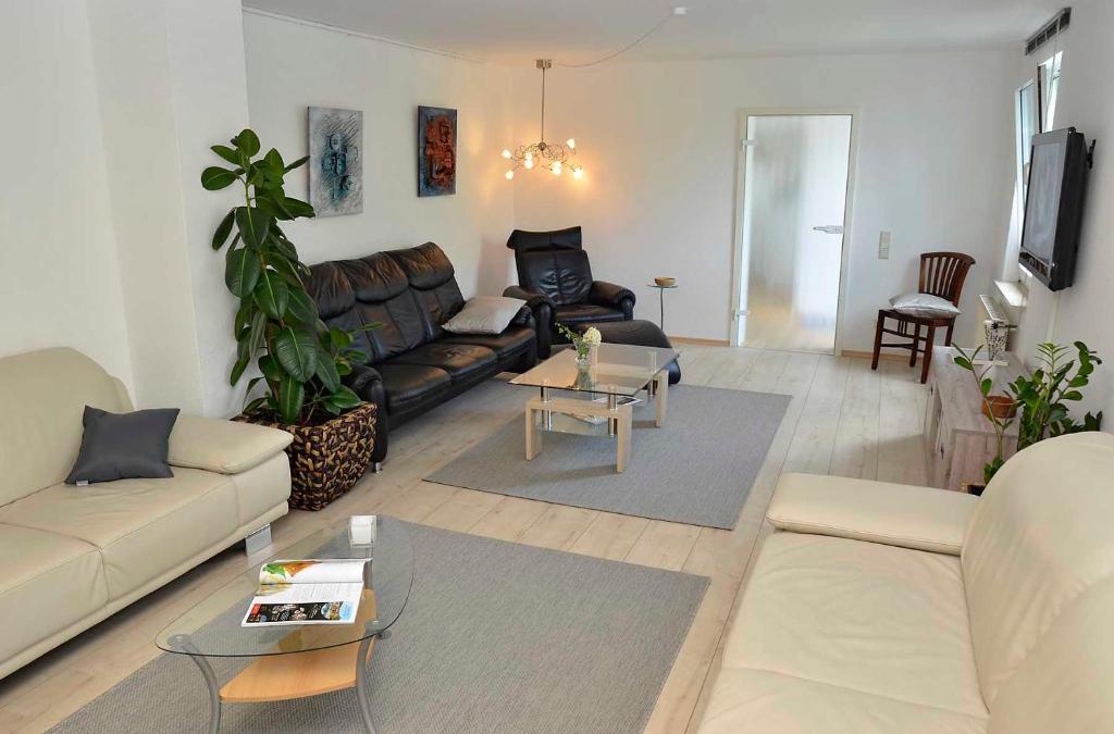 Neustadt-Stadtmitte Apartment | Ferienwohnung Uhuherz