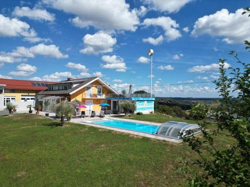 Bad Gleichenberg House | Feriendomizil Schleich im Thermenland