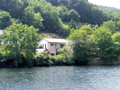 Heimbach House | Ferienhaus &#039Freund am See&#039 1