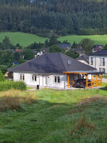Hohenfels-Essingen Villa | Ferienhaus am Berg