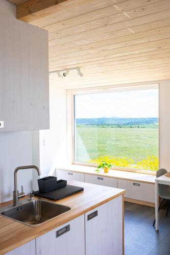 Kuhndorf House | Ferienhaus am Flugplatz, umgeben von Natur