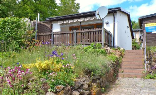 Niedershausen House | Ferienhaus am Knoten A10 Küche, Grill, Terrasse, Arbeitsbereich Workation ww-knoten Reiheneckhaus