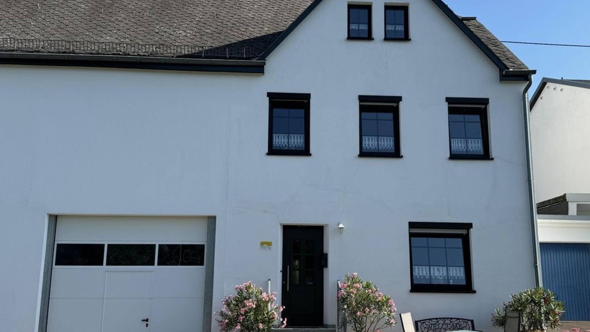 Morbach House | Ferienhaus/gästehaus Knöppel - Ferienhaus, Dusche und Bad, WC, 3 Schlafräume