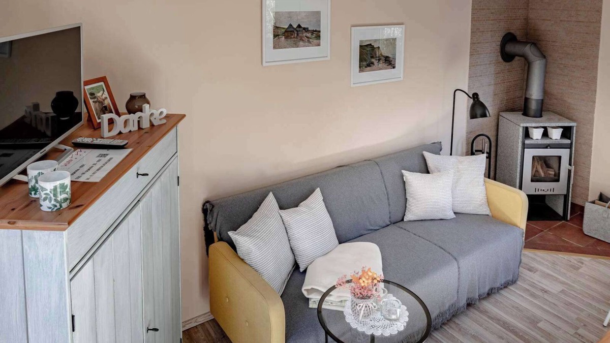 Neuendorf House | Ferienhaus Mandelhaus 2 mit Boddenblick - Natur & Entspannung in Saal