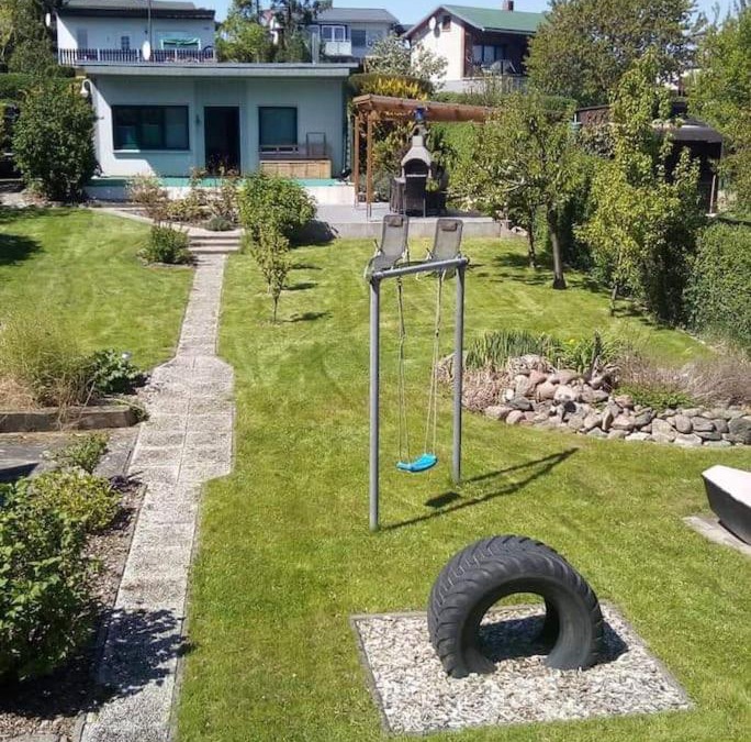 Riepke Apartment | Ferienhaus Mecklenburgische Seenplatte mit Ruderboot