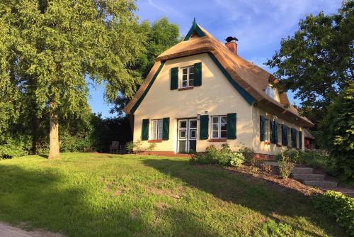 Lancken-Granitz House | Ferienhaus Preetz 1A - Idylle unter Reet