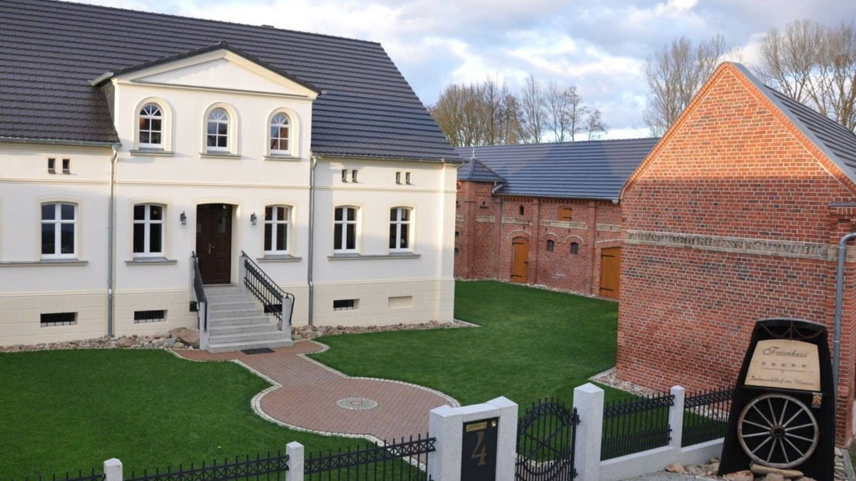 Raddusch House | Ferienhaus Spreewaldhof am Wasser Das Gutshaus - Das Gutshaus