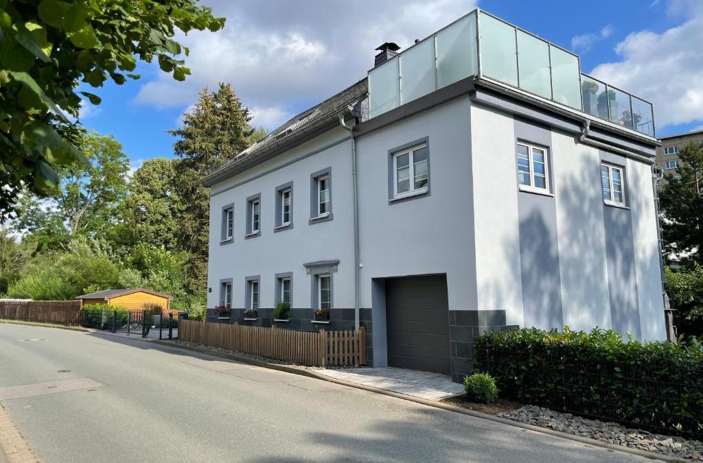 Gablenz Villa | Ferienhaus Villa Adelsberg mit Dachterrasse in Zentraler Lage für bis zu 10 Personen