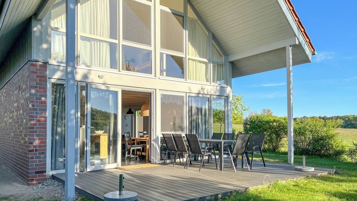 Muritz House | Ferienhaus Wiesengeflüster E5 Gruppenfreundlich in Randlage mit Fasssauna