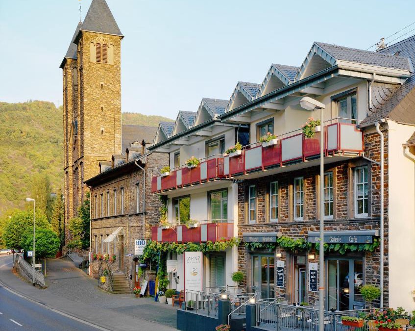 Ernst Bed & Breakfast | Ferienhaus Zenz - Gästezimmer im Winzerhaus
