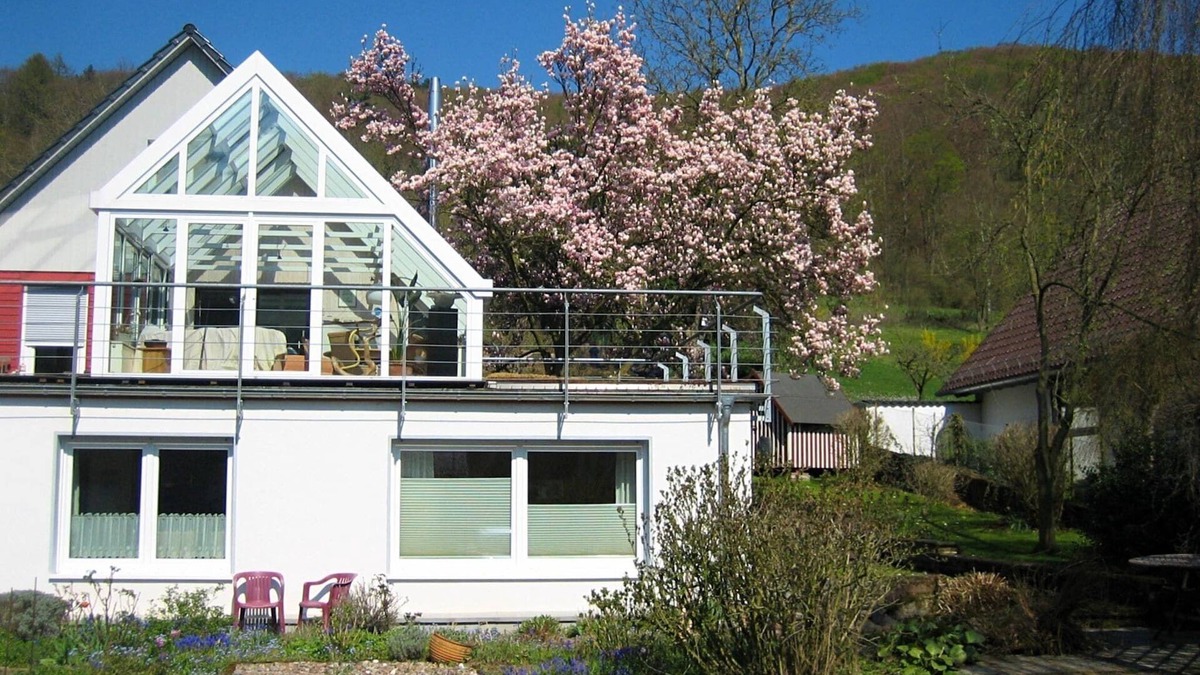 Bad Pyrmont Apartment | Ferienwohnung in Löwensen mit eigener Terrasse