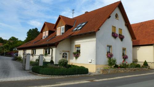 Sulzdorf an der Lederhecke Apartment | Ferienwohnung Haßmüller