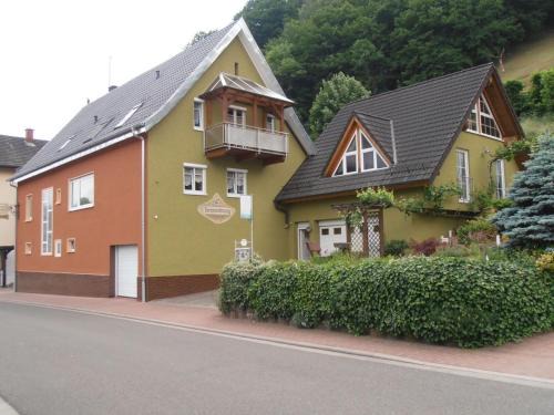 Bruchweiler-Baerenbach Apartment | Ferienwohnung yuan