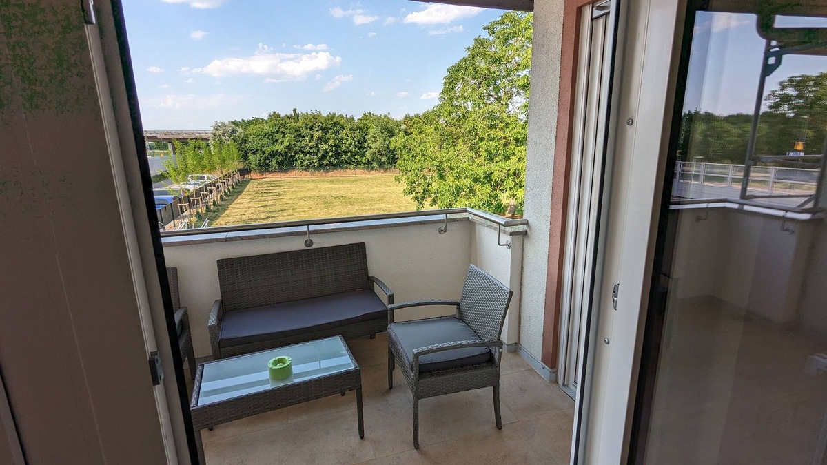 Ringsheim Apartment | Ferienwohnung 2.og - 70 qm - mit Garten - Dirket am Bahnhof