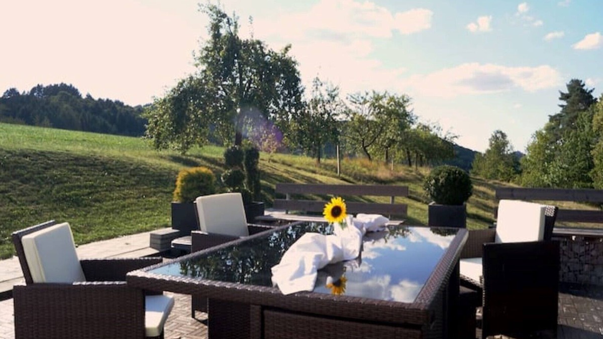 Kittersburg Condo | Ferienwohnung am Fuße des Schwarzwalds mit Terrasse und Garten