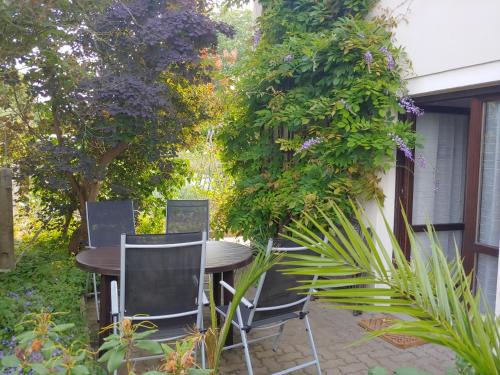 Weissenberg Apartment | Ferienwohnung am Garten