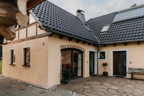 Schonfeld Apartment | Ferienwohnung am Rennberg