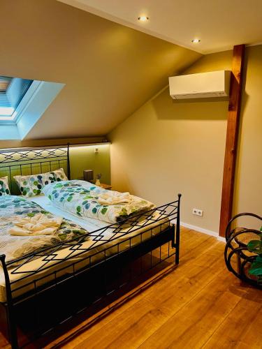 Naumburg Apartment | Ferienwohnung "Bei Freunden"