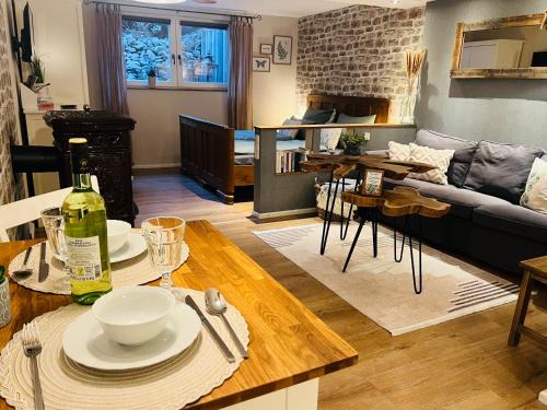 Heuchelheim-Klingen Apartment | Ferienwohnung Palatina