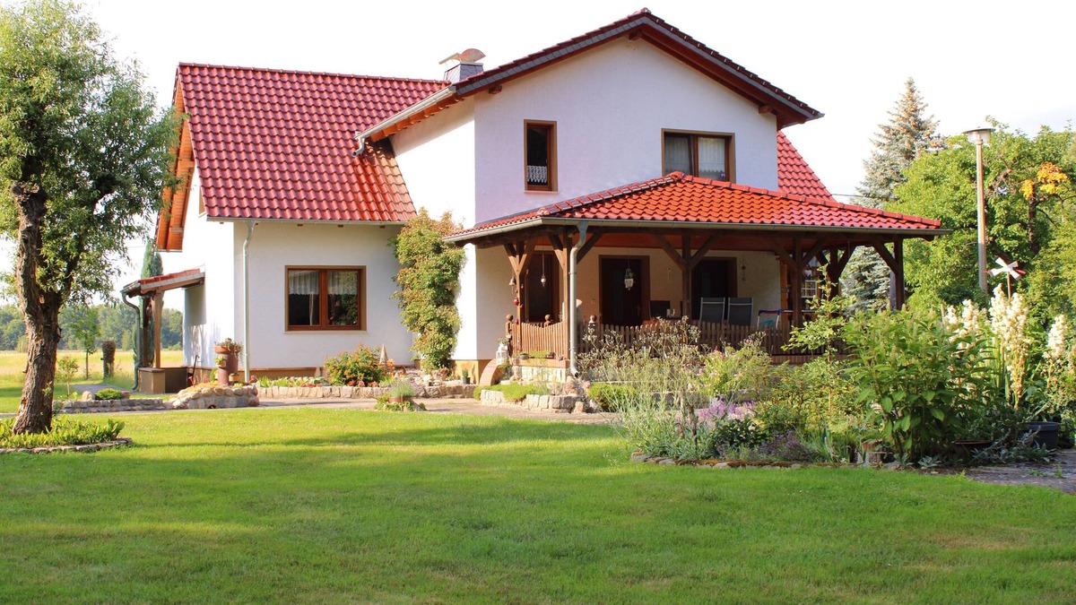 Schmogrow Apartment | Ferienwohnung Hänelt - Fewo, SZ, WZ, Du/wc, Küche, Terrasse