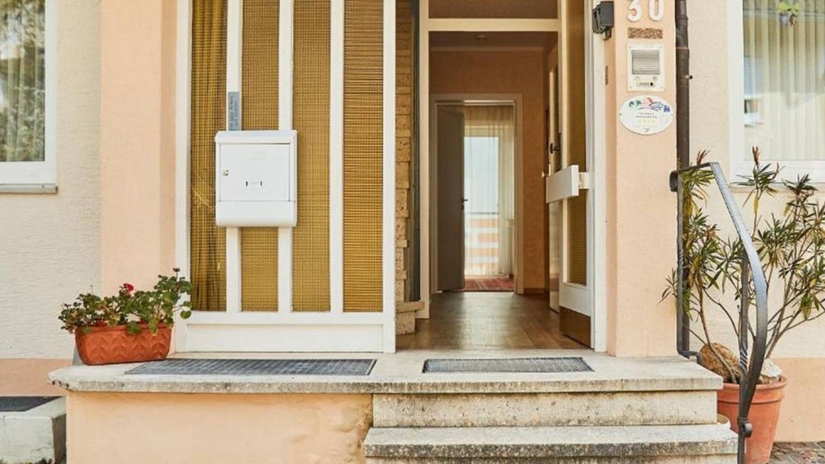 Bernkastel-Kues Apartment | Ferienwohnung EG mit Balkon - Haus Constanze