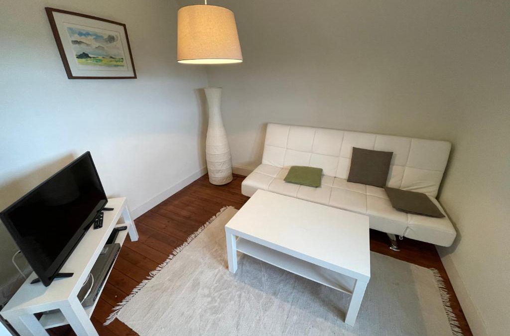 Adelsberg Apartment | Ferienwohnung Hanghuhn