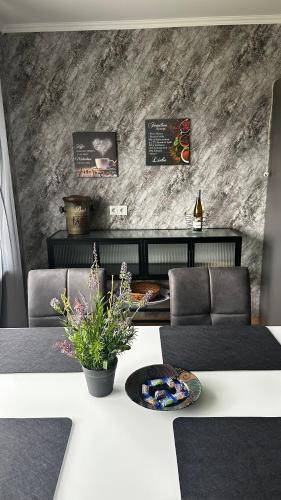 Kaisersesch Apartment | Ferienwohnung Heideberg 2