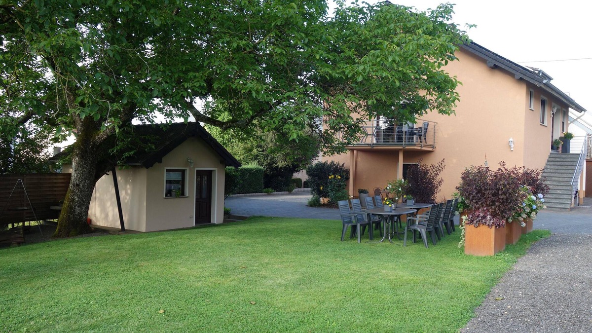 Nimshuscheid Apartment | Ferienwohnung Hoffmann