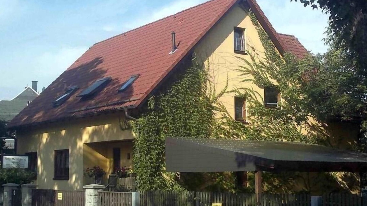 Buhlau/Weier Hirsch Apartment | Ferienwohnung Illgen