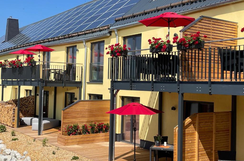 Feilitzsch Apartment | Ferienwohnung im Chaletstil Ährenglück 70 qm Wellness Fitness Sauna Bergrödelhof