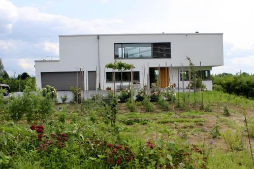 Ihringen Apartment | Ferienwohnung im Obstgarten
