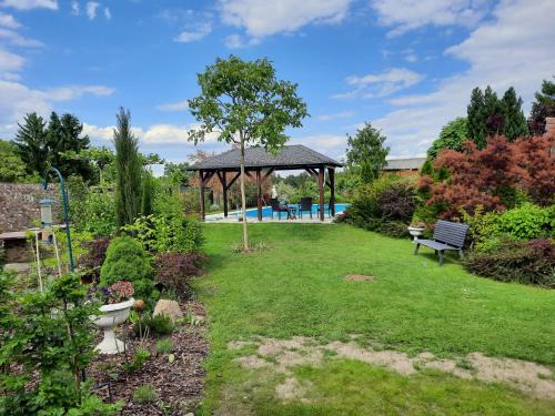 Steinkirchen Apartment | Ferienwohnung Knieschke