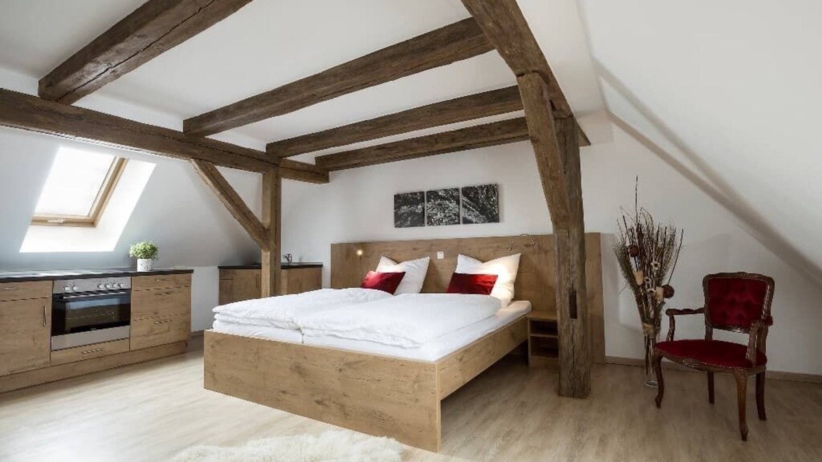 Mitterteich Apartment | Ferienwohnung mit Fußbodenheizung und kostenfreier WLAN-Nutzung