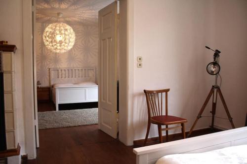 Furstenwerder Apartment | Ferienwohnung mit großem Garten und Blick zum See