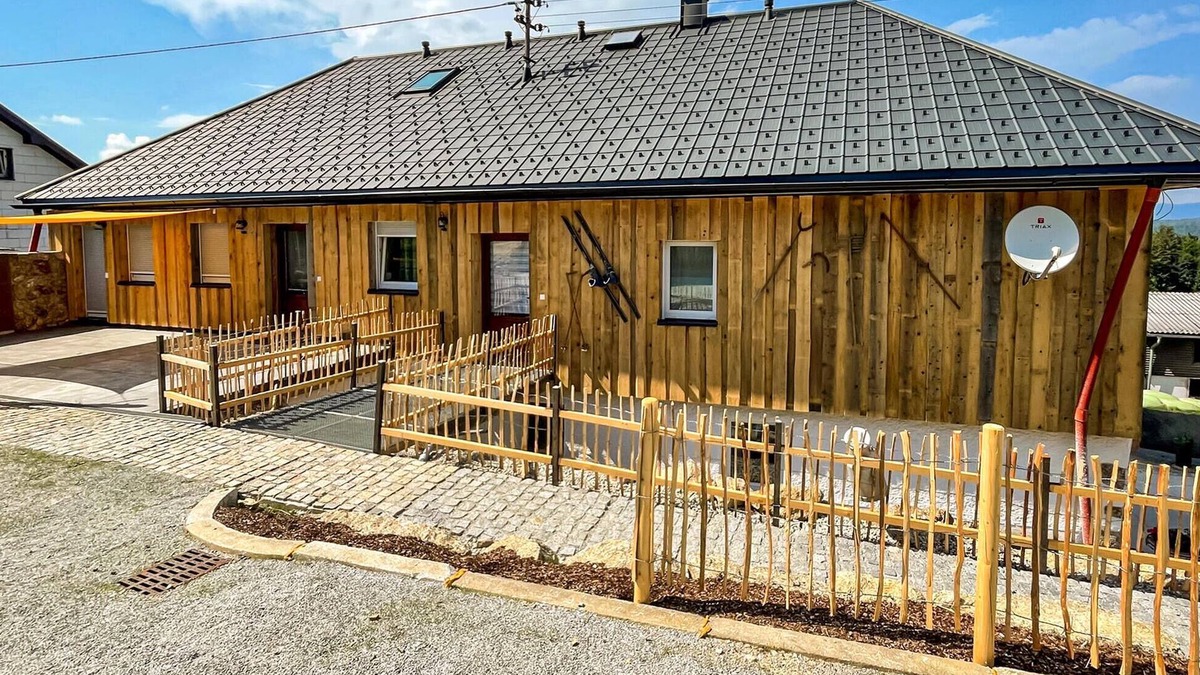 Atzesberg Apartment | Ferienwohnung mit Weitblick