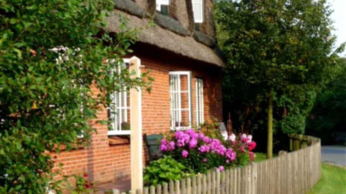 Norddeich Apartment | Ferienwohnung "mohnzimmer" mit ca. 45qm - Das Deichhaus