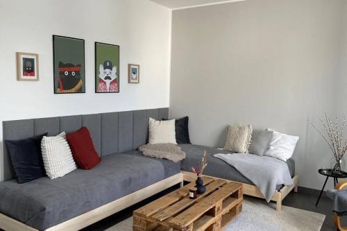 Weilerswist Apartment | Ferienwohnung - nah an Phantasialand, Köln & Bonn