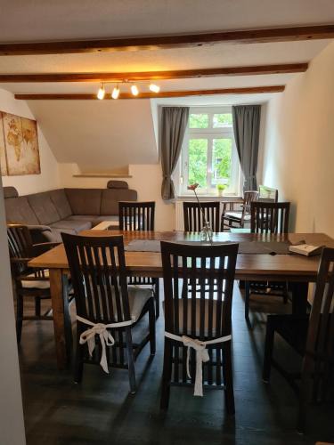 Brassert Apartment | Ferienwohnung RUHRPERLE für 1 bis max 9 Erwachsene