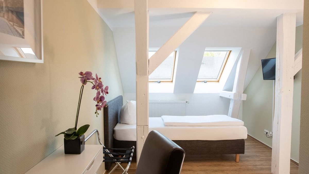 Guestrow Apartment | Ferienwohnung "schlossblick" im Hotel am Schlosspark