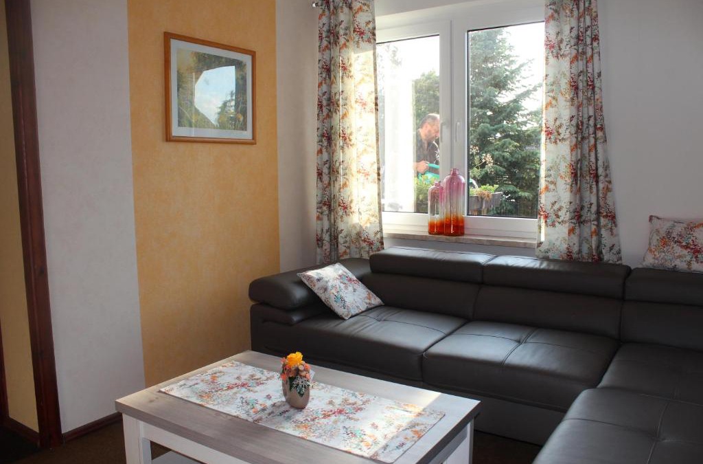 Gross-Sarchen Apartment | Ferienwohnung Storchennest