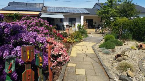 Osburg Apartment | Ferienwohnung Vergissmeinnicht