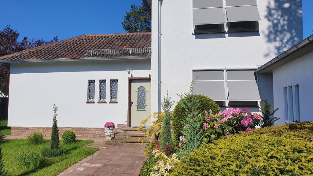 Harleshausen Apartment | Ferienwohnung Wilhelmshöher Weg