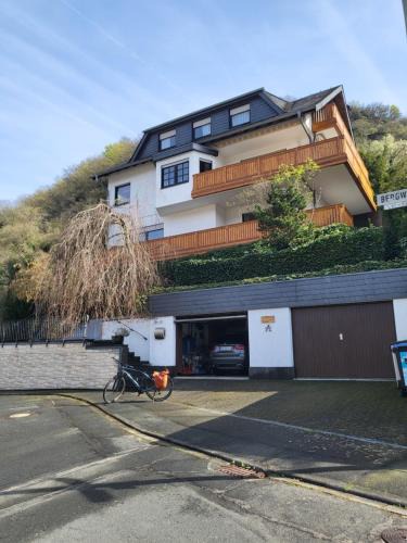 Kestert Apartment | Ferienwohnung zum Rheinblick