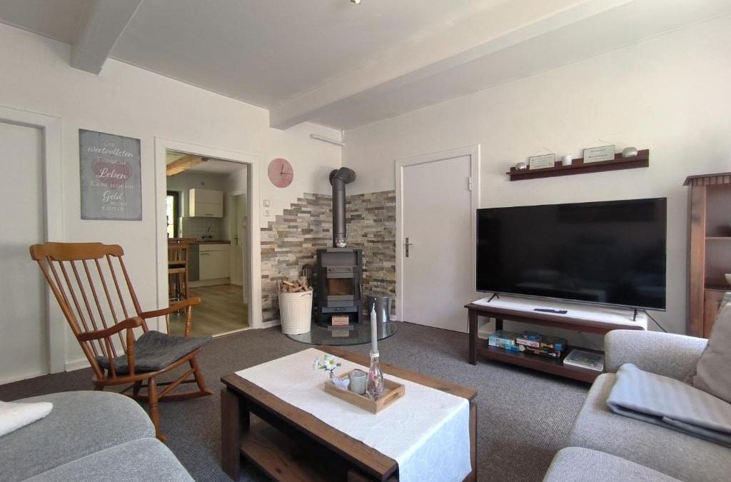 Dorpstedt Apartment | Ferienwohnung zwischen den Meeren - schöne und gemütliche FeWo mit Garten